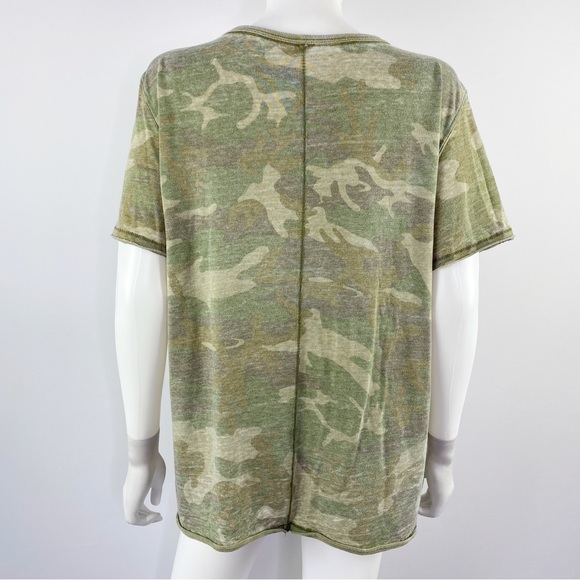 Free People Size M Green Camo Print Short Sleeve Casual T-Shirt Top - Picture 7 of 10